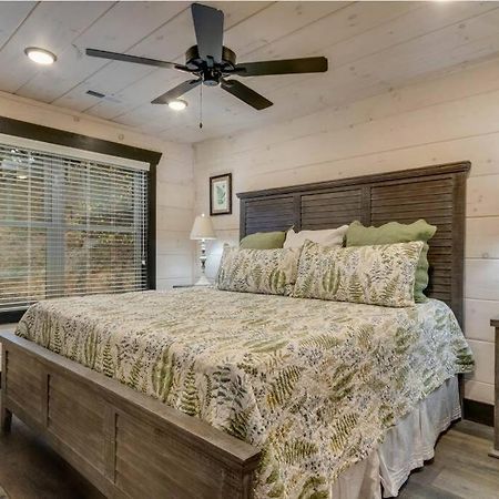 Blue Moon Ridge: Brand New Cabin! 5 Bedrooms, Pool/Hot Tub, Theatre Pigeon Forge Eksteriør billede