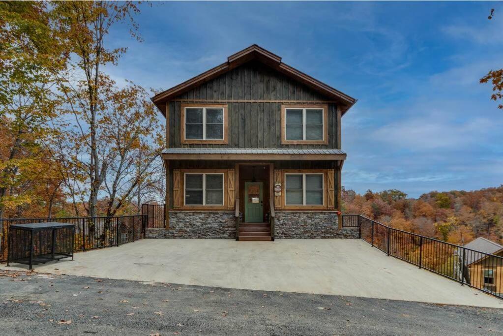 Blue Moon Ridge: Brand New Cabin! 5 Bedrooms, Pool/Hot Tub, Theatre Pigeon Forge Eksteriør billede